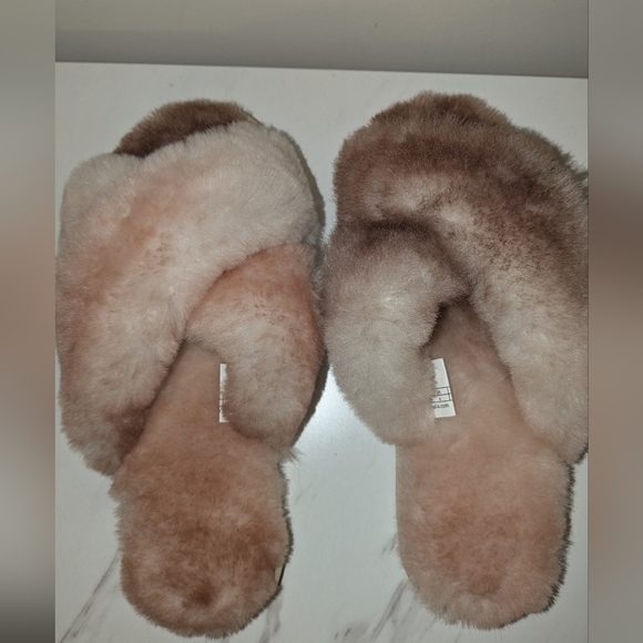 Real Genuine Sheep Fur Slippers Super Soft Size 6 sm Criss Cross EMU Australia - Picture 5 of 6